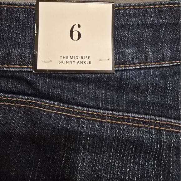 WHBM The Mid-Rise Skinny Ankle Embellished Leg Dark Denim NWT Size 6 - Picture 4 of 6